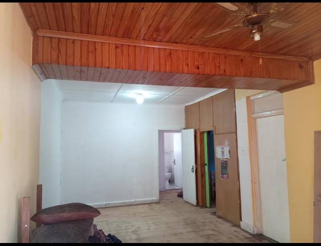 3 BEDROOM HOUSE FOR SALE IN KEWTOWN